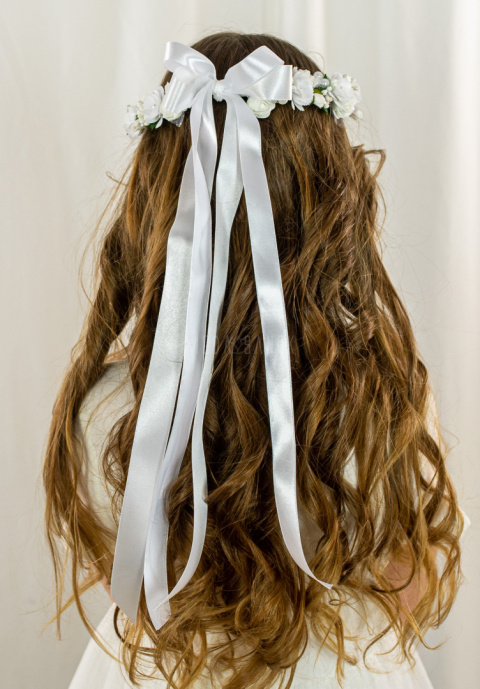 Wianek komunijny dziewczęcy przeplatany białym kwiatuszkie z perełką i różyczką piankową z dodtkiem zieleni MODA SANOK