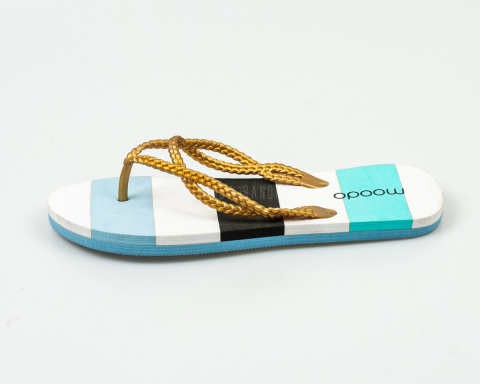 Japonki, klapki damskie w szerokie pasy z gumową górą w kolorze złotym MOODO - MODA SANOK