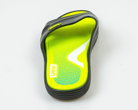 Klapki młodzieżowe na basen, sportowe w kolorze czarno-zielonym LANO-MODA SANOK